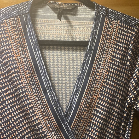 BCBG MAXAZRIA Adele Printed Wrap Dress Size X-Small - Picture 3 of 8